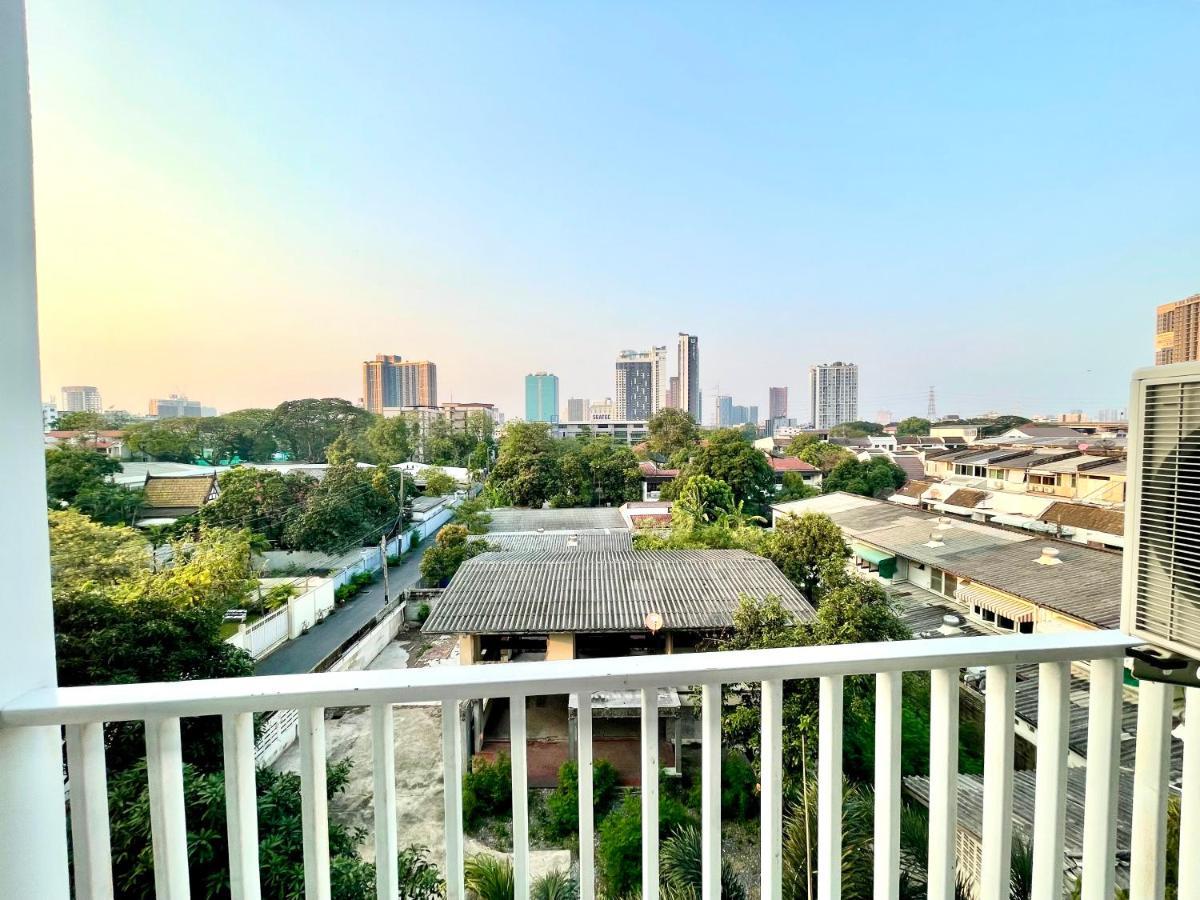 Town Sukhumvit 71 Apartment Bangkok Luaran gambar