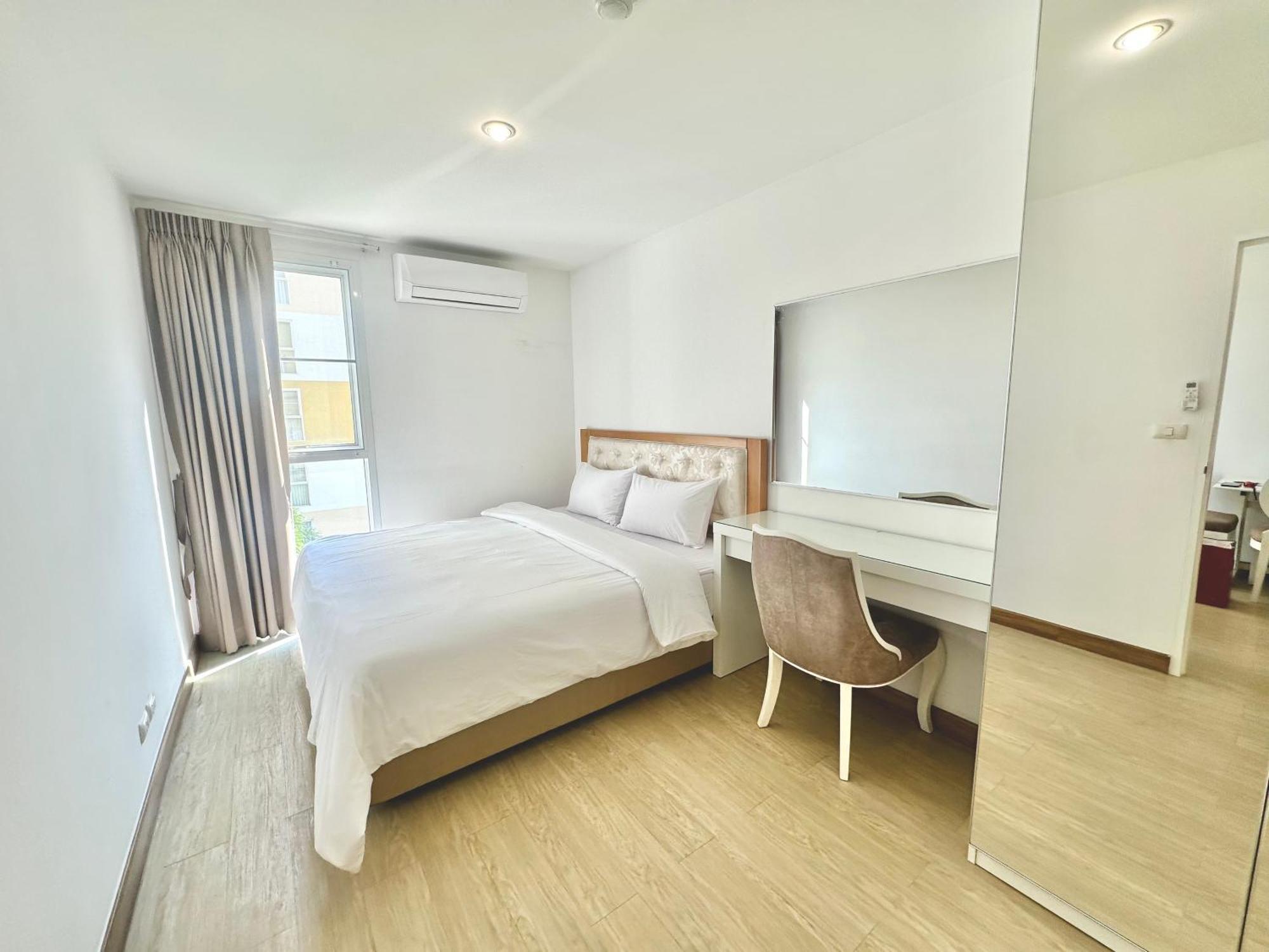 Town Sukhumvit 71 Apartment Bangkok Luaran gambar