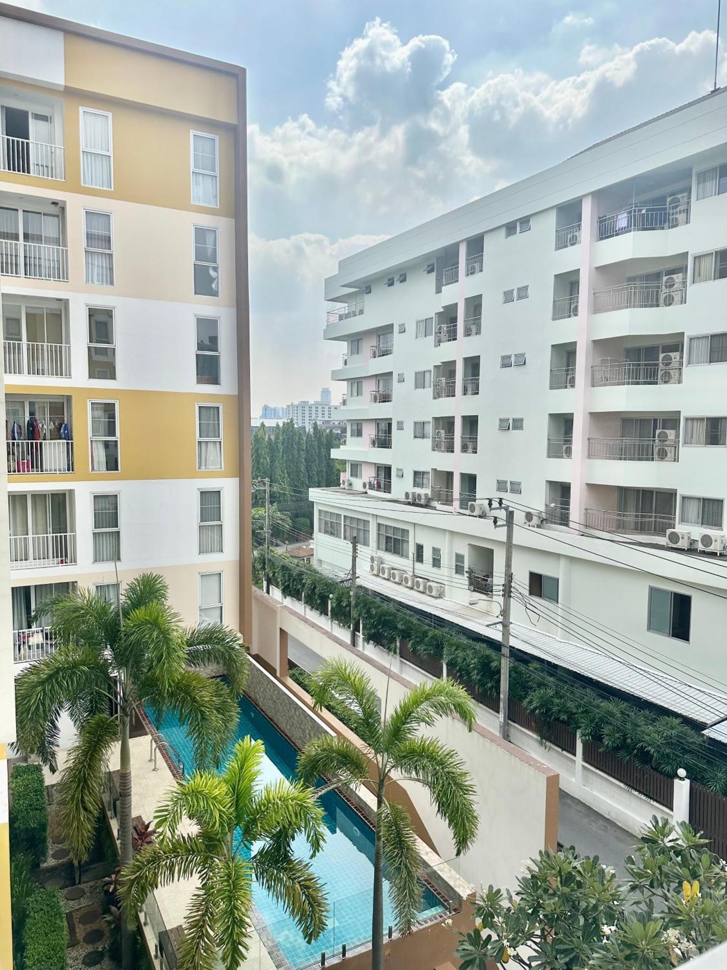 Town Sukhumvit 71 Apartment Bangkok Luaran gambar